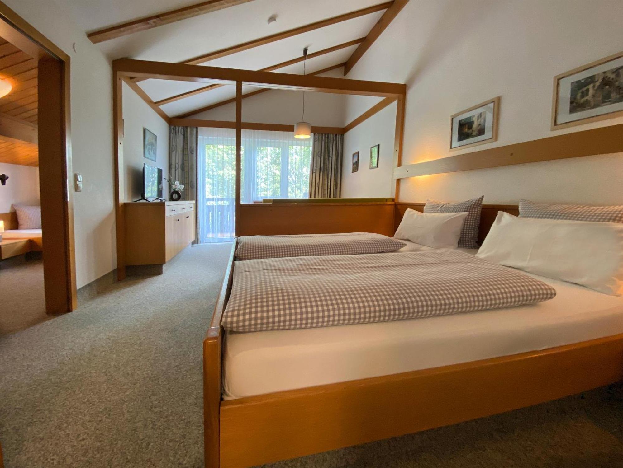 Appartement-Hotel Happy Kienberg Pfronten Rom bilde
